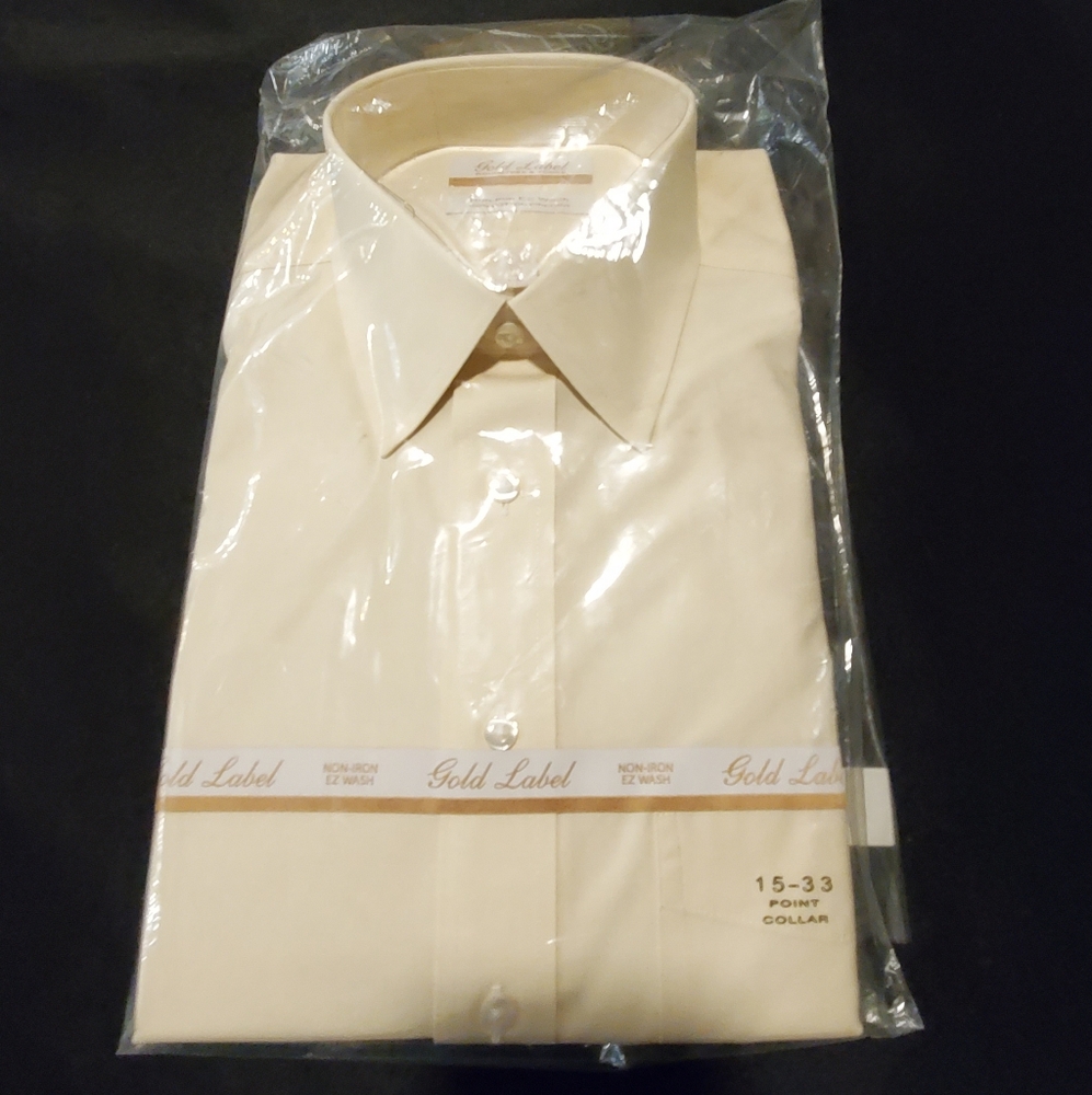 NWT Gold Label Roundtree Yorke Men's Dress shirt Cream Size 15 33